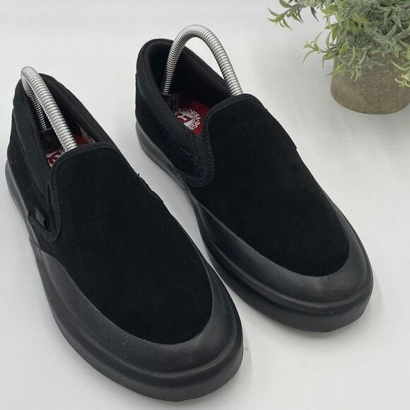 DC Shoes Men's Infinite Slip-On Skate Shoes Black/Black/Black Sz 8 flat low top - Picture 1 of 11
